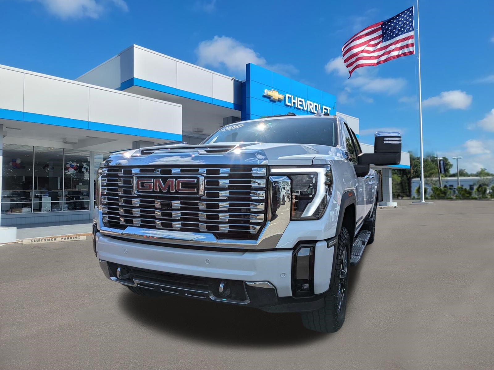 Used 2024 GMC Sierra 3500 Denali w/ Denali Reserve Package AWD/4WD image 7