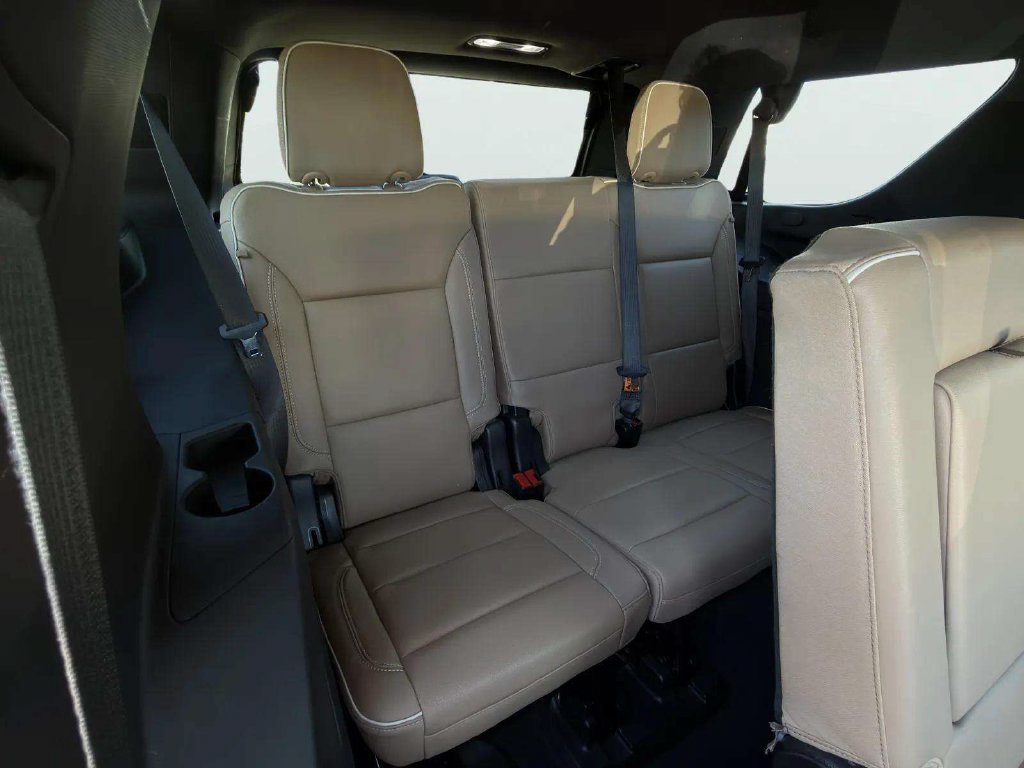 Used 2024 Chevrolet Tahoe Premier RWD image 15