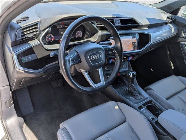 Used 2021 Audi Q3 2.0T Premium Plus w/ Premium Plus Package AWD/4WD image 10