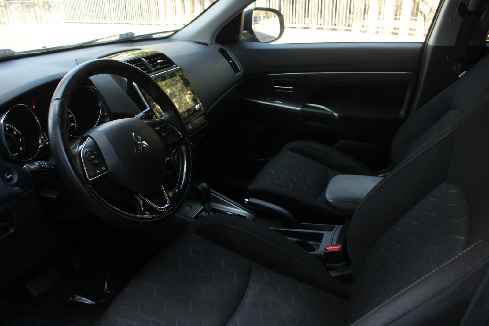 Used 2021 Mitsubishi Outlander Sport SE FWD image 14
