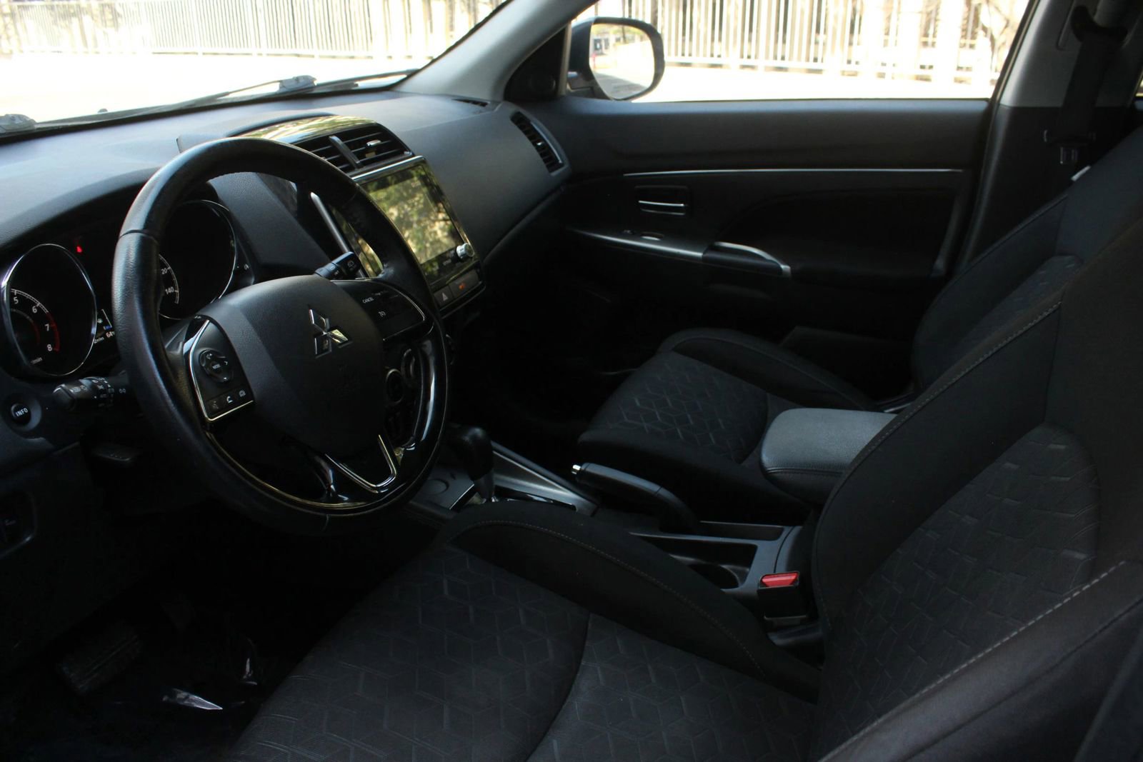 Used 2021 Mitsubishi Outlander Sport SE FWD image 14
