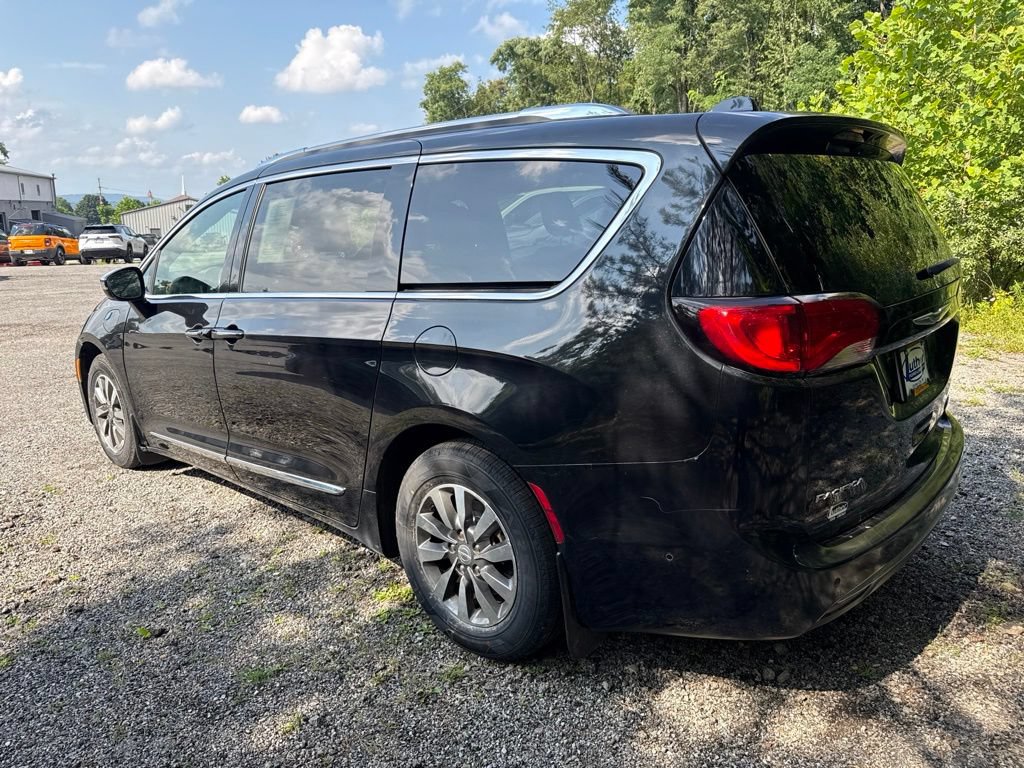 Used 2020 Chrysler Pacifica Limited w/ Advanced Safetytec Group FWD image 4