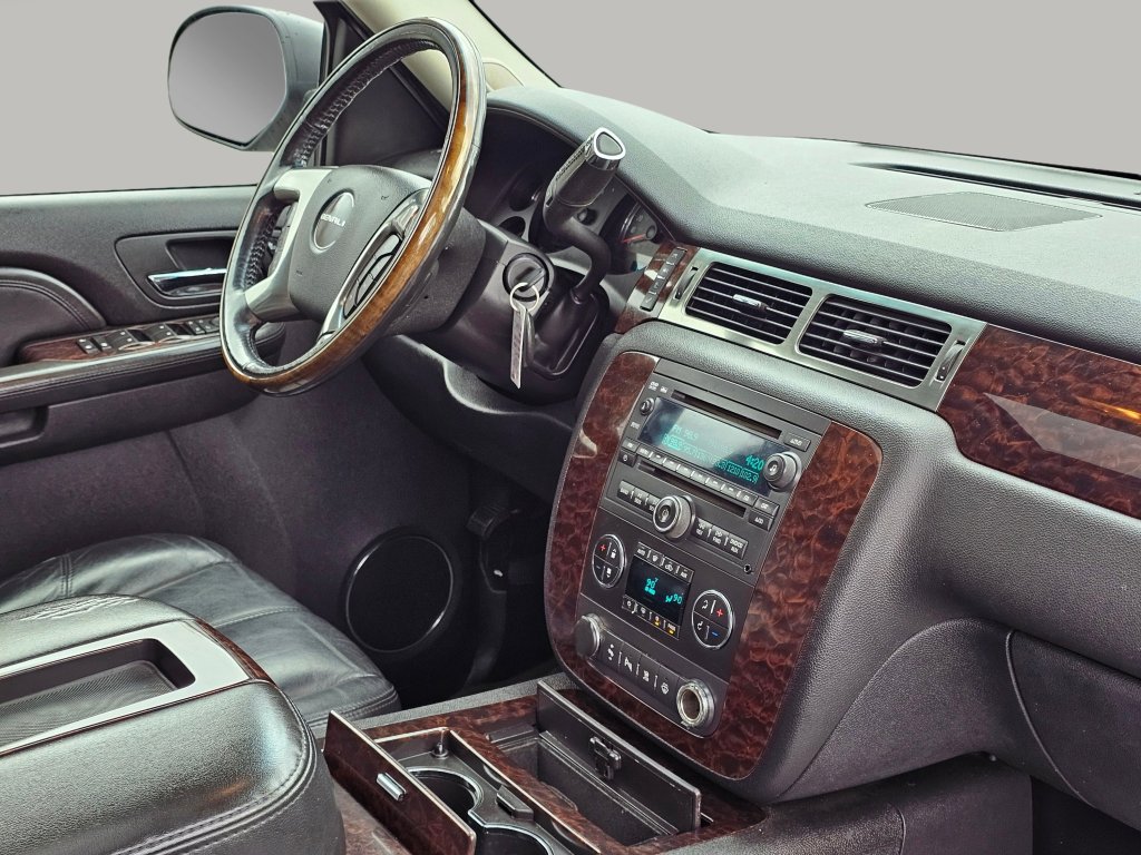 Used 2007 GMC Yukon Denali image 25