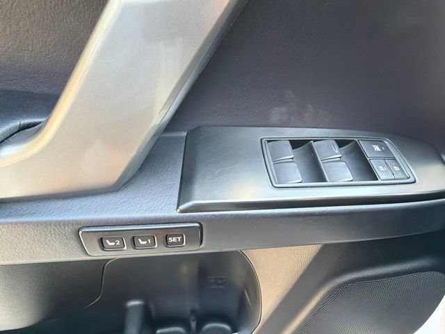 Used 2022 Lexus GX 460 Premium w/ Premium Package AWD/4WD image 28
