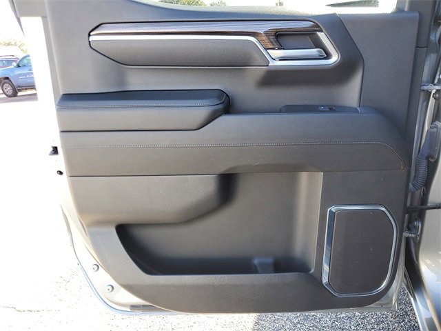 Used 2025 Chevrolet Silverado 1500 LT image 14