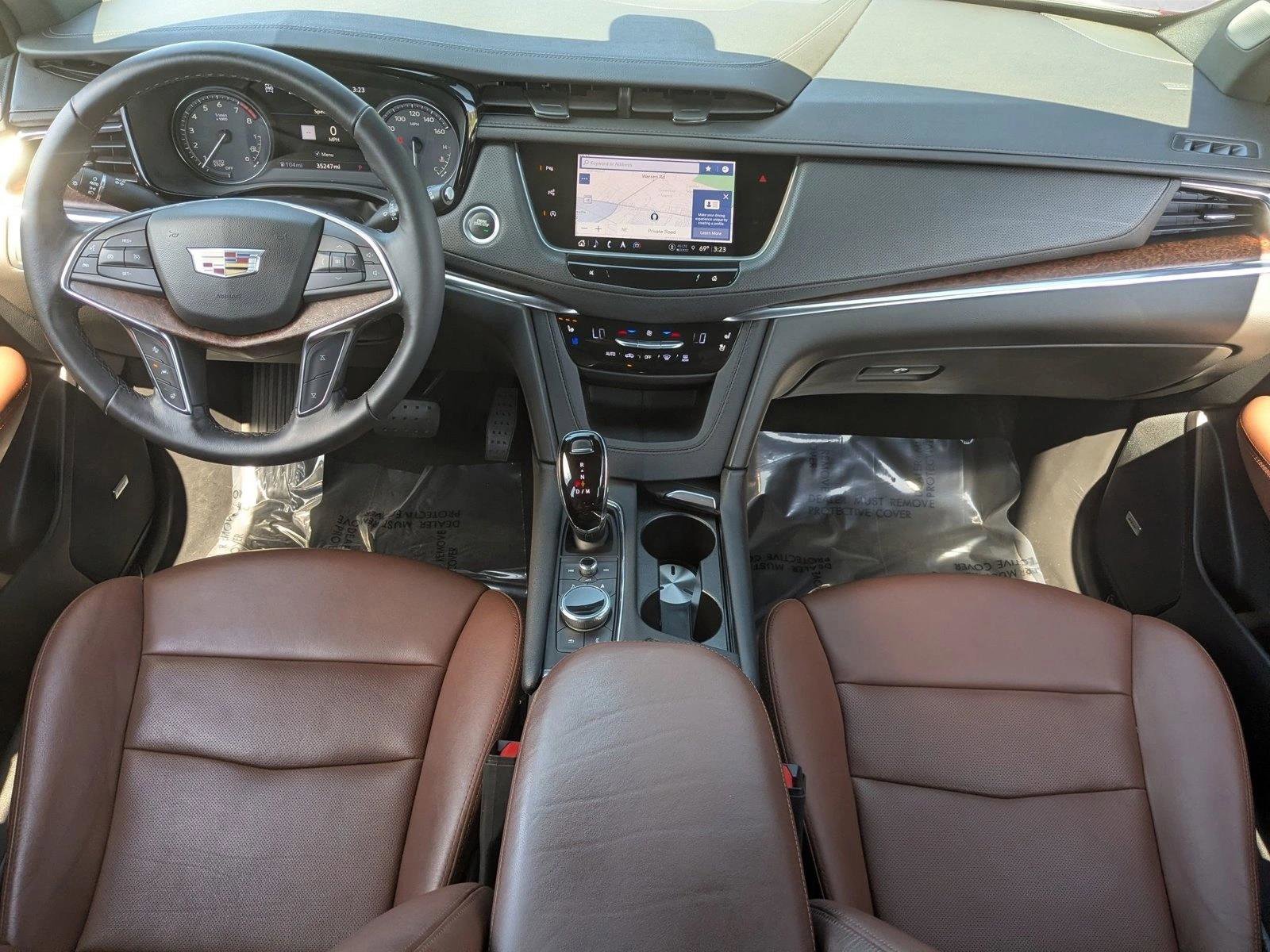 Used 2023 Cadillac XT5 Premium Luxury w/ Technology Package AWD/4WD image 18