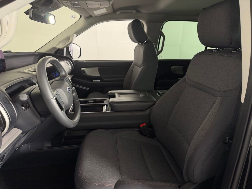 Used 2025 Ford Expedition Active AWD/4WD image 20
