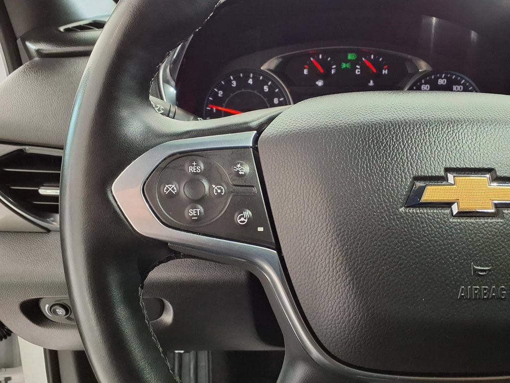 Used 2023 Chevrolet Traverse LT FWD image 5