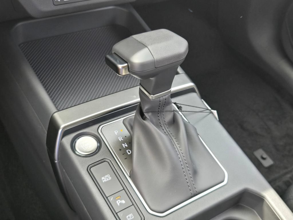 New 2027 Kia Seltos LX FWD image 11