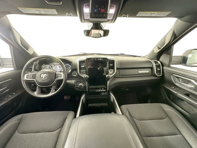 Used 2023 RAM 1500 Big Horn AWD/4WD image 3