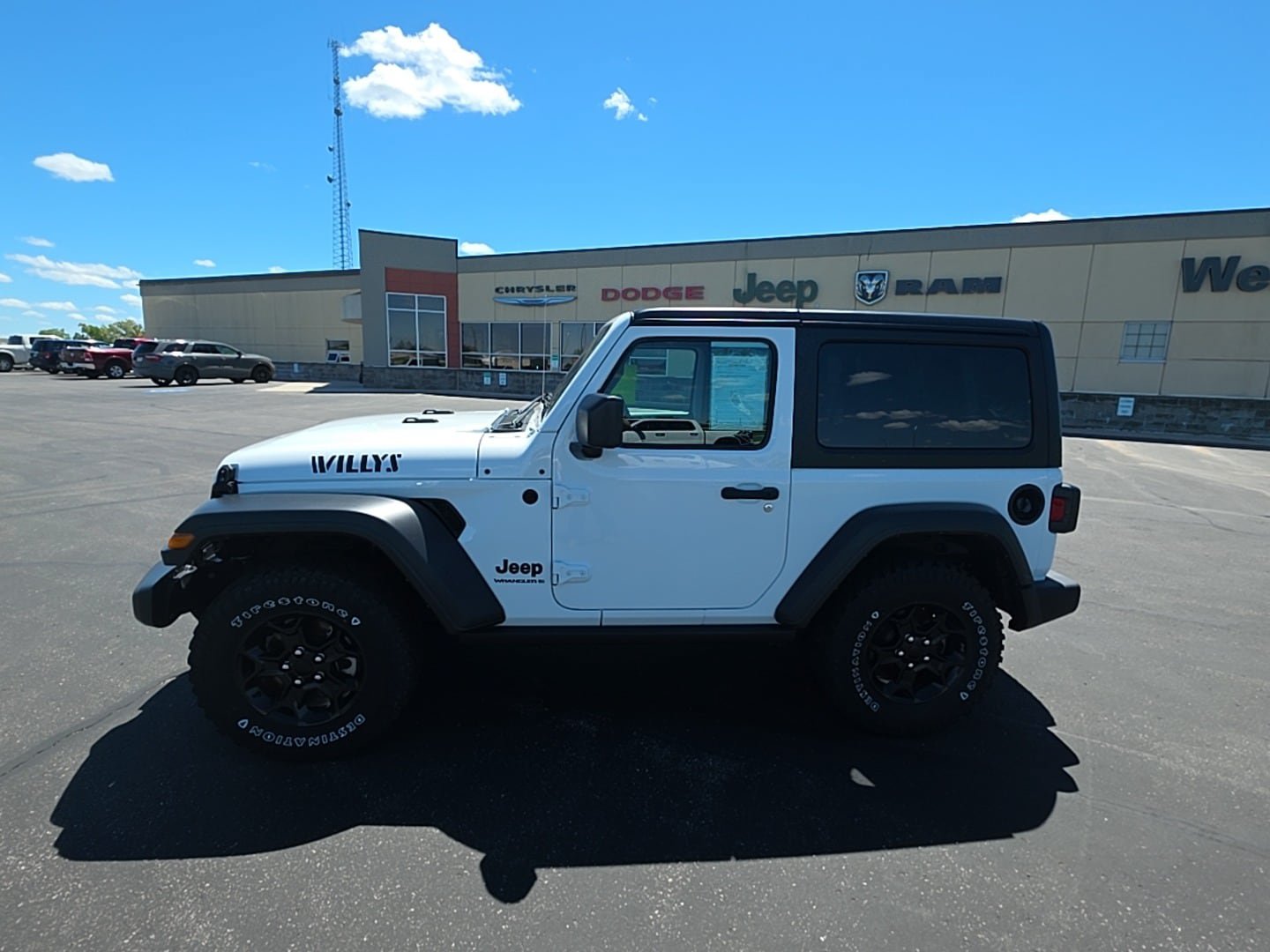 Used 2023 Jeep Wrangler Sport AWD/4WD image 9