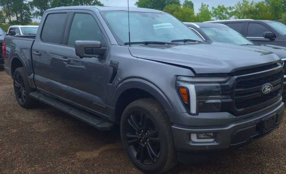 Used 2024 Ford F150 Lariat w/ Equipment Group 502A High AWD/4WD image 2