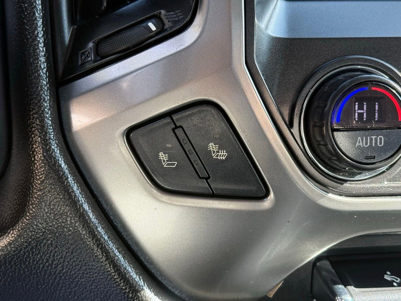 Used 2018 Chevrolet Silverado 1500 LT w/ All Star Edition AWD/4WD image 46