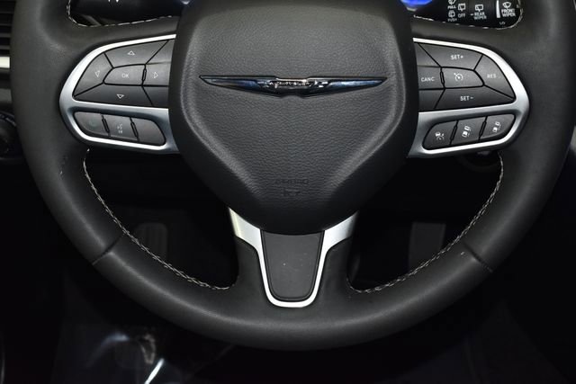 Certified 2025 Chrysler Pacifica Select image 26