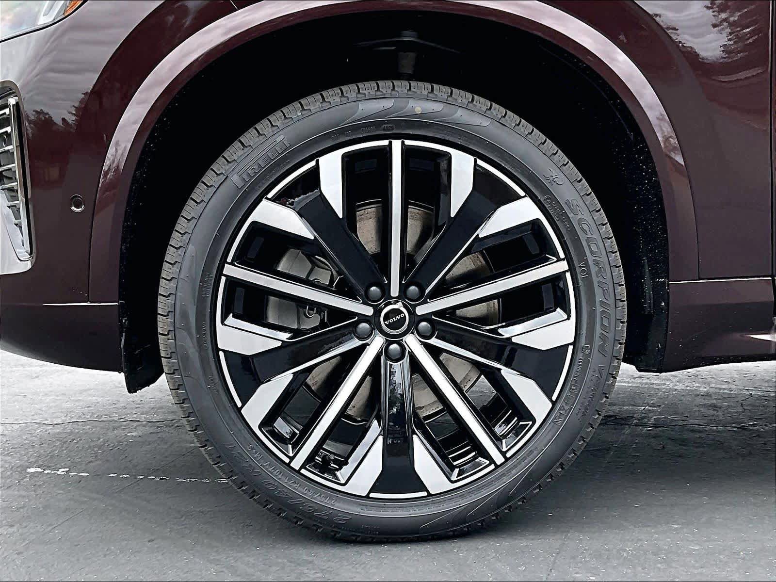 New 2026 Volvo XC90 T8 Ultra w/ Protection Package Premier image 14