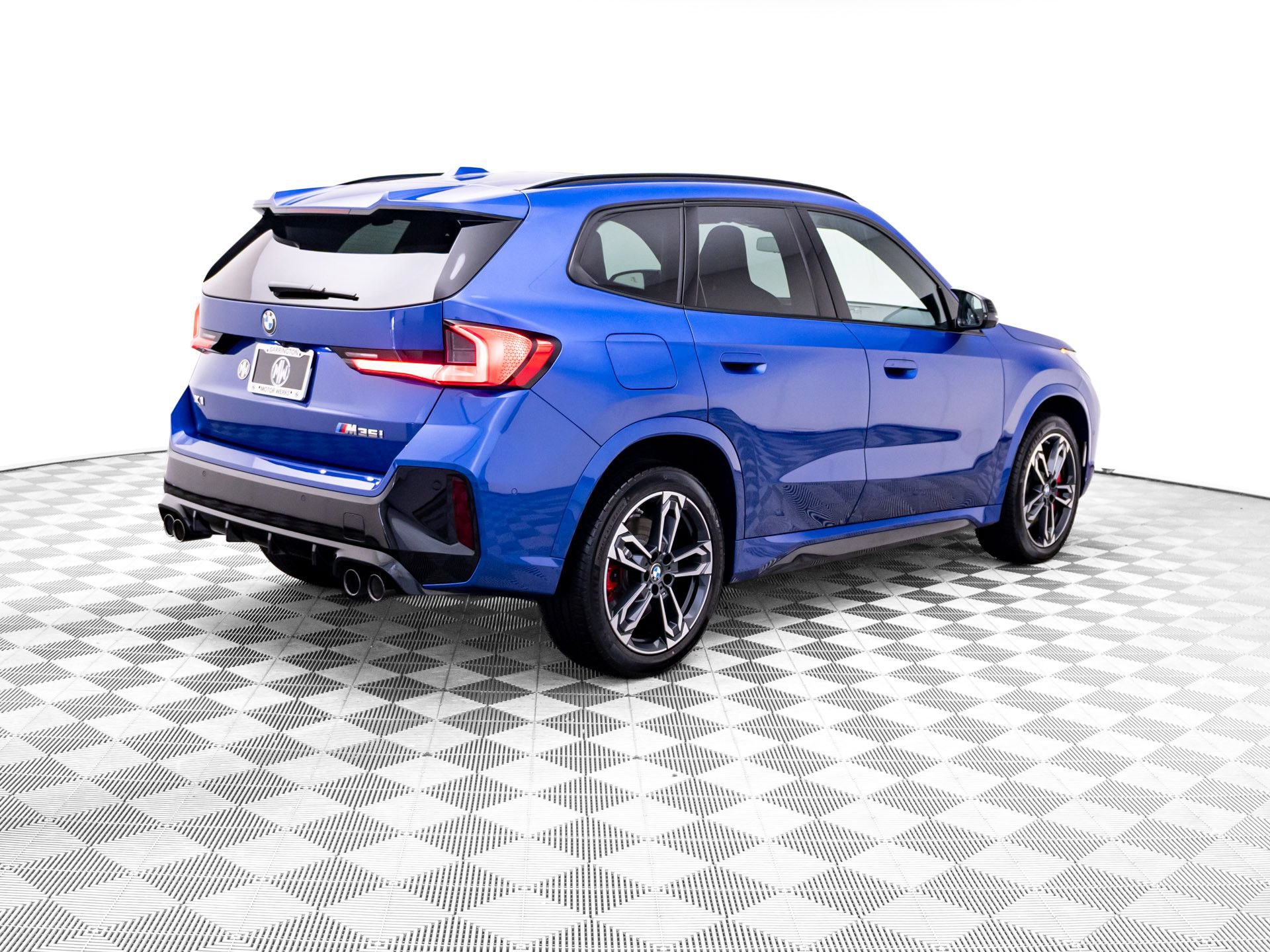 Certified 2026 BMW X1 M35i w/ Technology Package AWD/4WD image 5