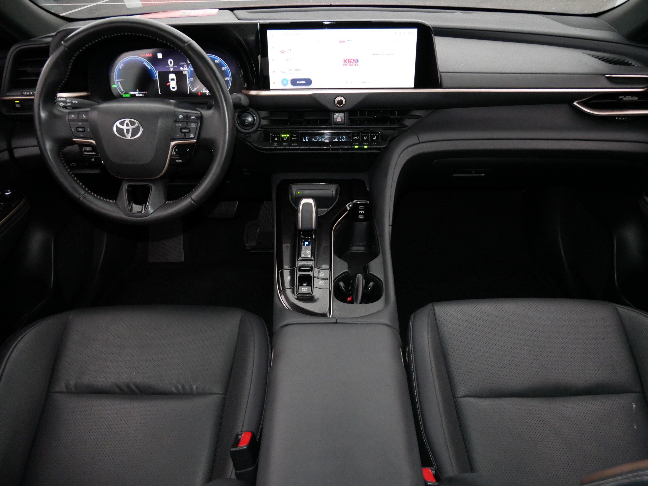 Certified 2026 Toyota Crown AWD/4WD image 10