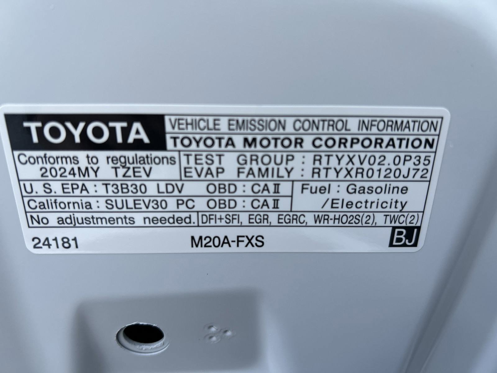 Used 2024 Toyota Prius Prime Premium w/ Advanced Technology Package image 14