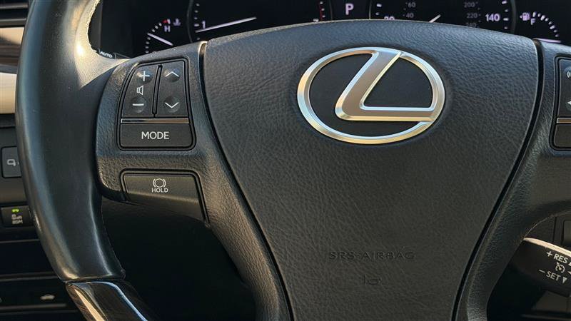 Used 2013 Lexus LS 460 w/ Comfort Pkg RWD image 31