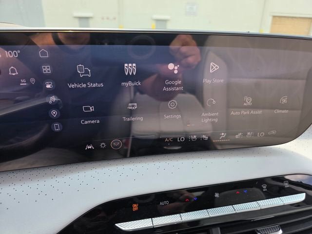 New 2026 Buick Enclave Avenir w/ Super Cruise Package AWD/4WD image 24