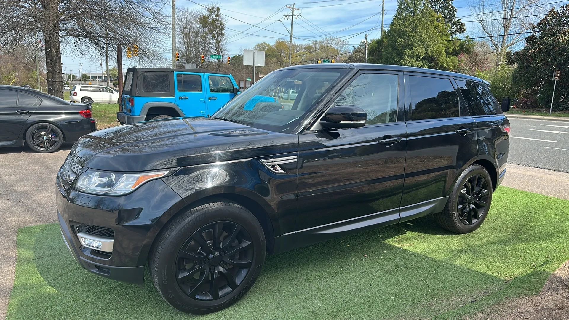 Used 2016 Land Rover Range Rover Sport HSE image 4