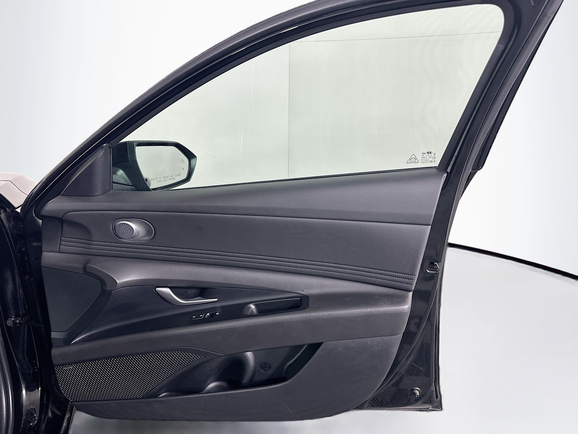 Used 2024 Hyundai Elantra Limited FWD image 33
