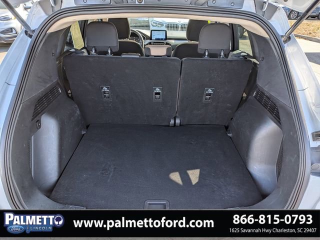 Used 2020 Ford Escape SE image 13