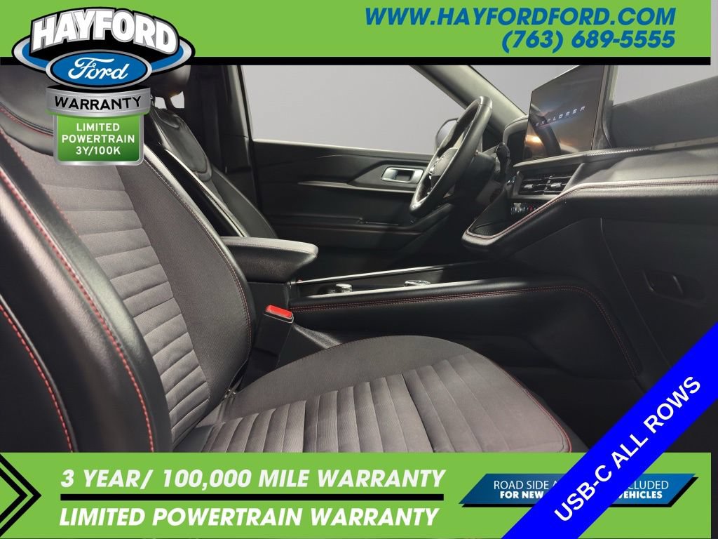 Used 2025 Ford Explorer ST-Line w/ ST-Line Street Pack AWD/4WD image 22