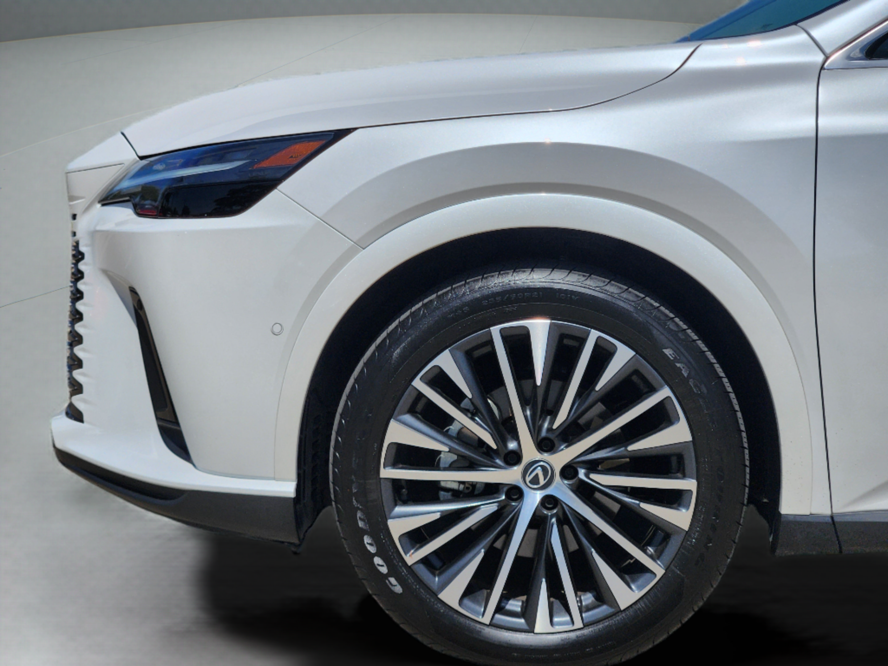 Used 2025 Lexus RX 350 Premium Plus w/ Convenience Package FWD image 36
