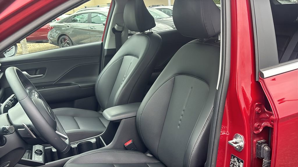 Used 2024 Hyundai Kona Limited AWD/4WD image 10
