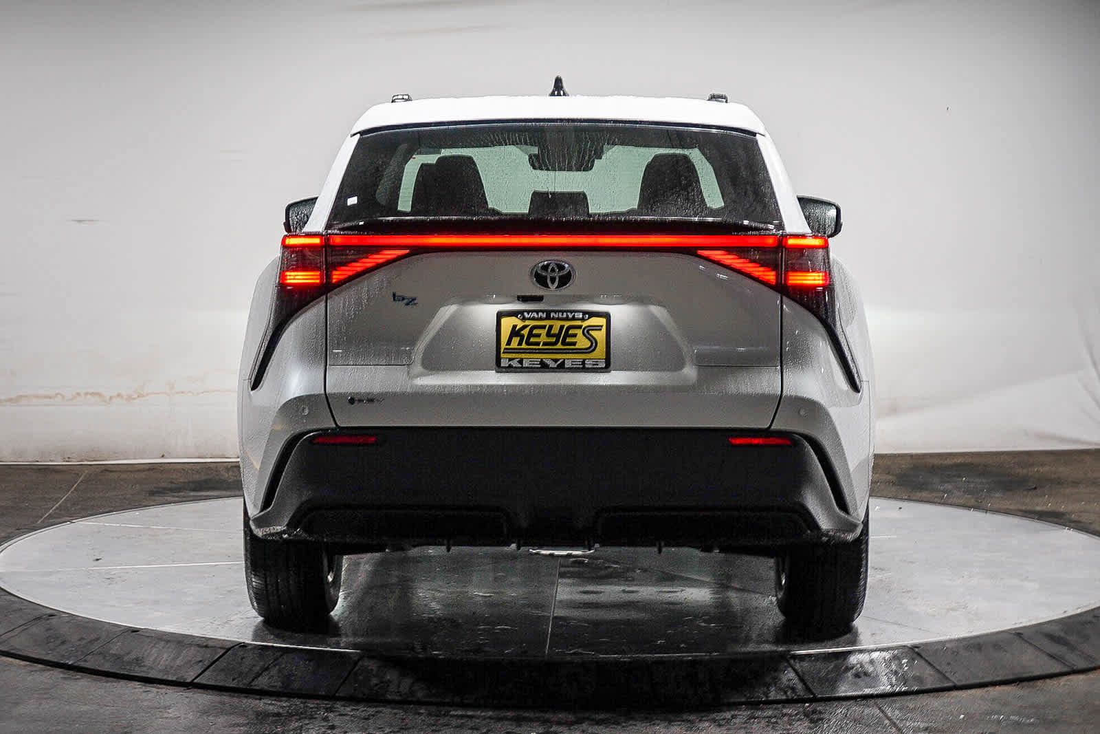 New 2026 Toyota bZ XLE Plus image 3