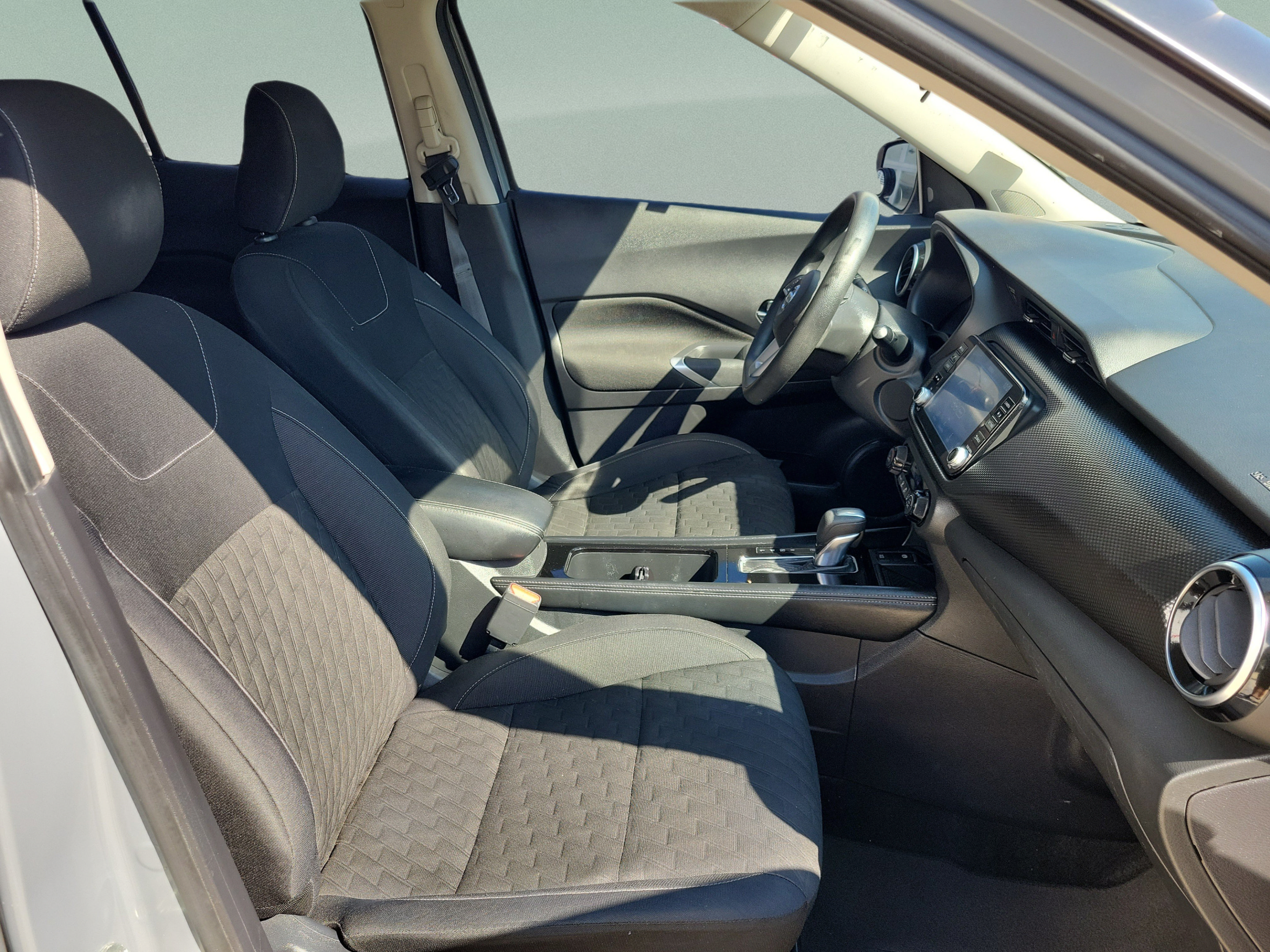 Used 2021 Nissan Kicks SV FWD image 27