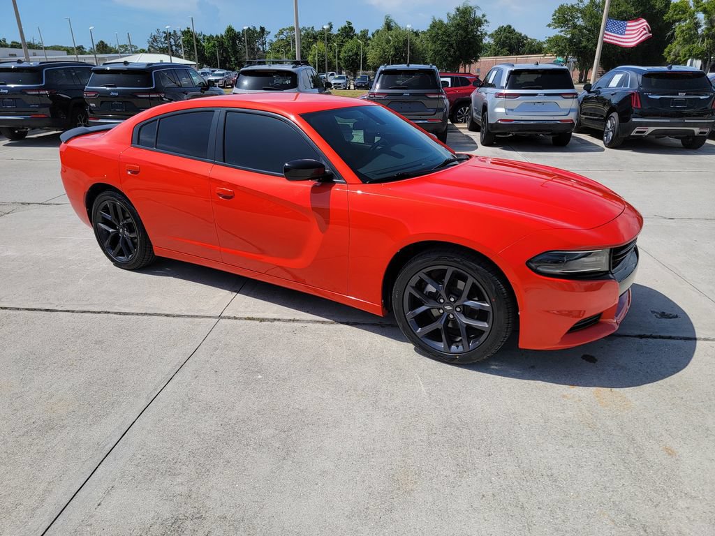 Used 2021 Dodge Charger SXT w/ Blacktop Package RWD image 7