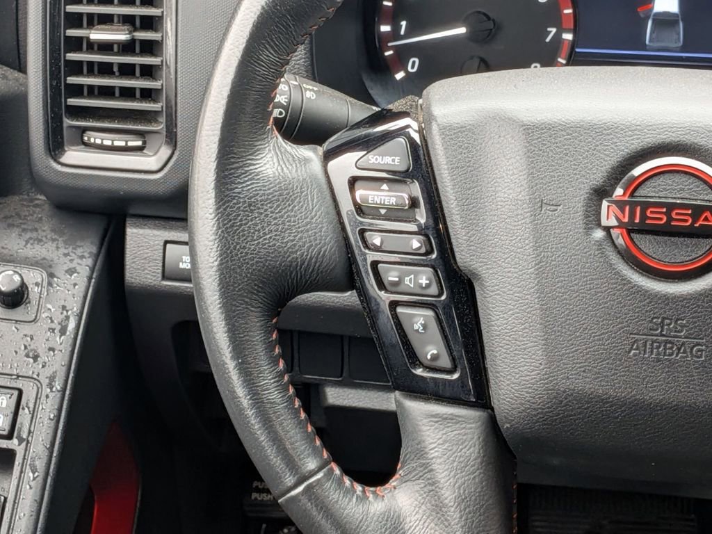 Used 2024 Nissan Frontier PRO-4X image 23