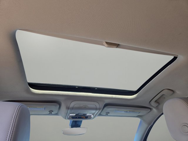 Used 2021 GMC Acadia Denali w/ Denali Technology Package image 22