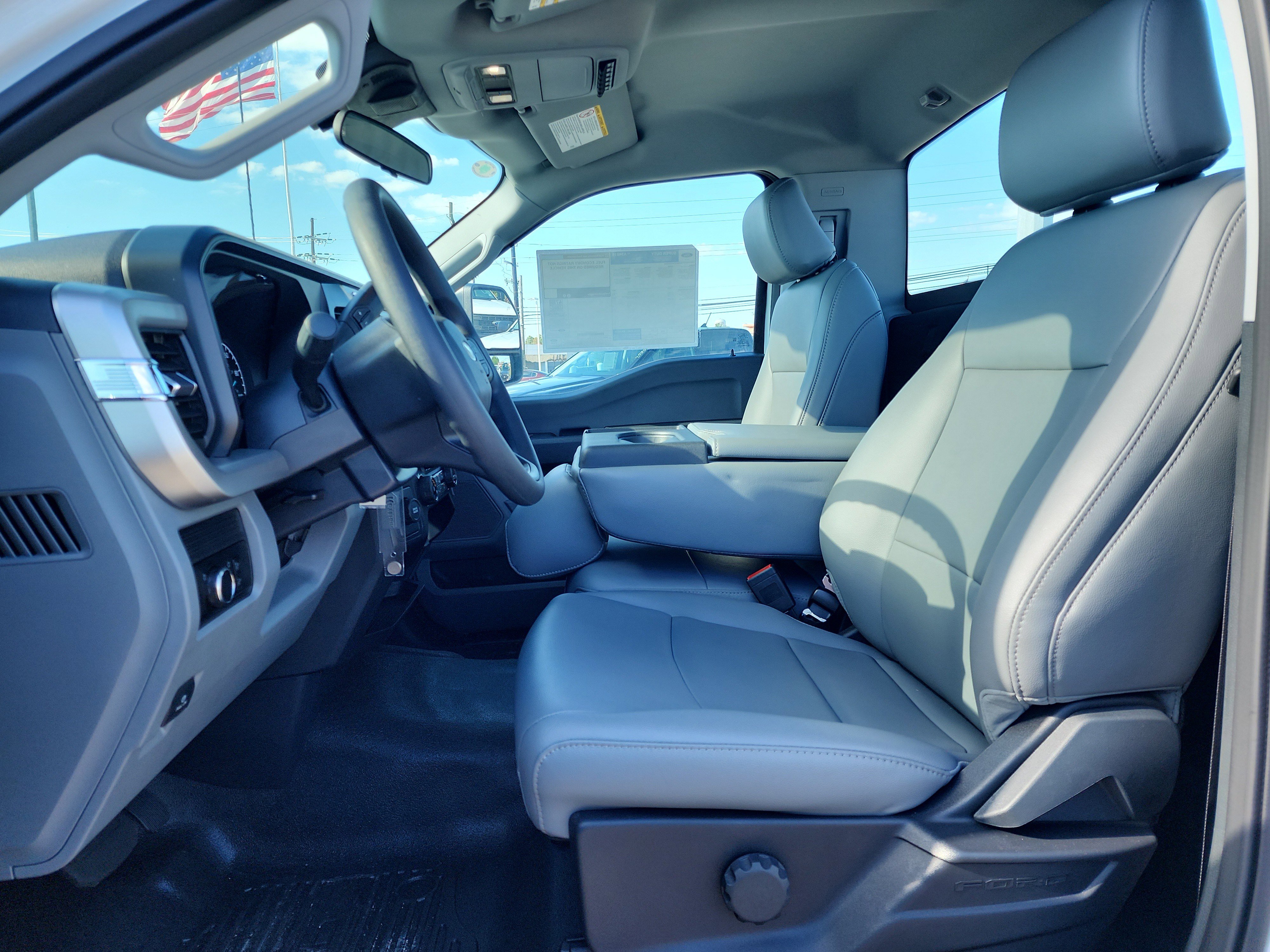 New 2024 Ford F550 2WD Regular Cab Super Duty image 6