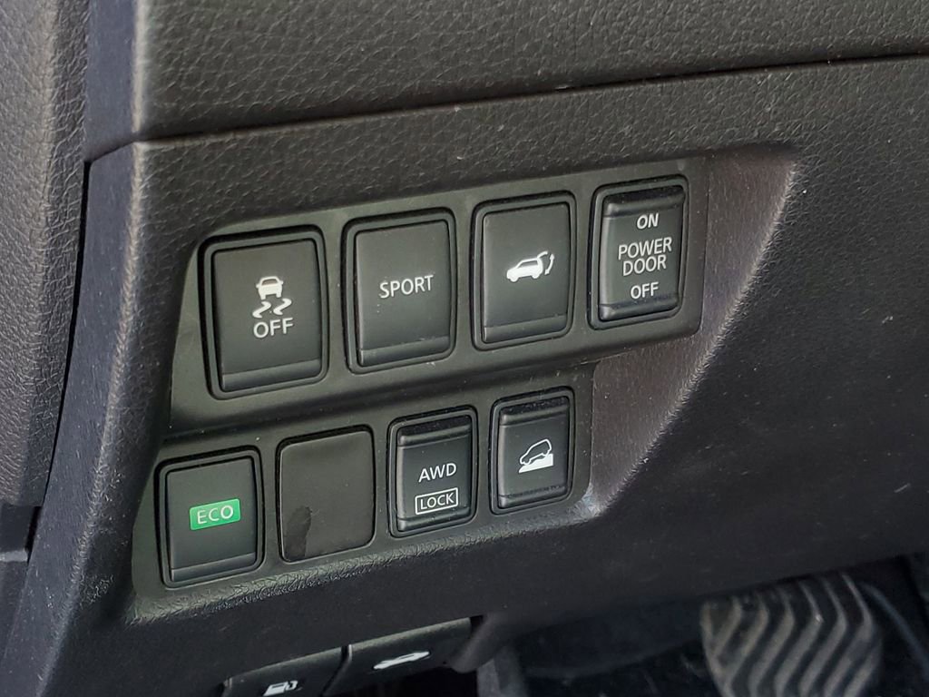 Used 2015 Nissan Rogue SL image 13