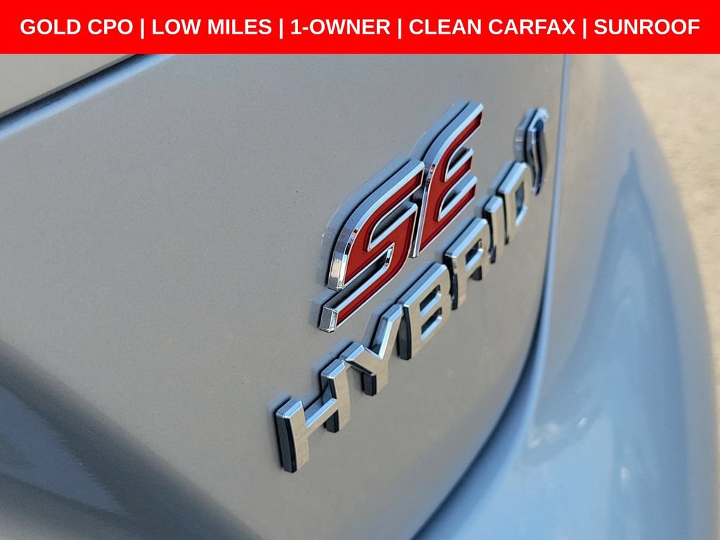 Used 2024 Toyota Corolla SE w/ SE Package FWD image 11