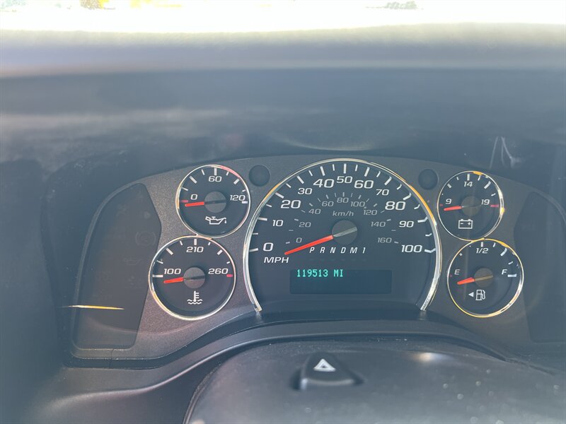 Used 2021 GMC Savana 3500 w/ Power Convenience Package RWD image 6