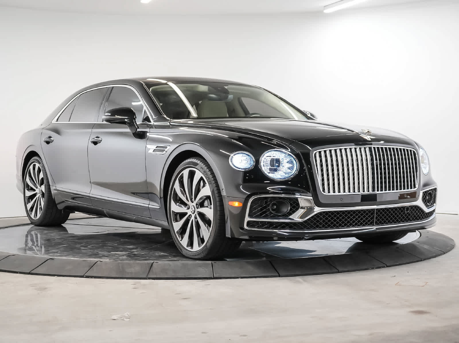 Used 2022 Bentley Flying Spur V8 AWD/4WD image 7