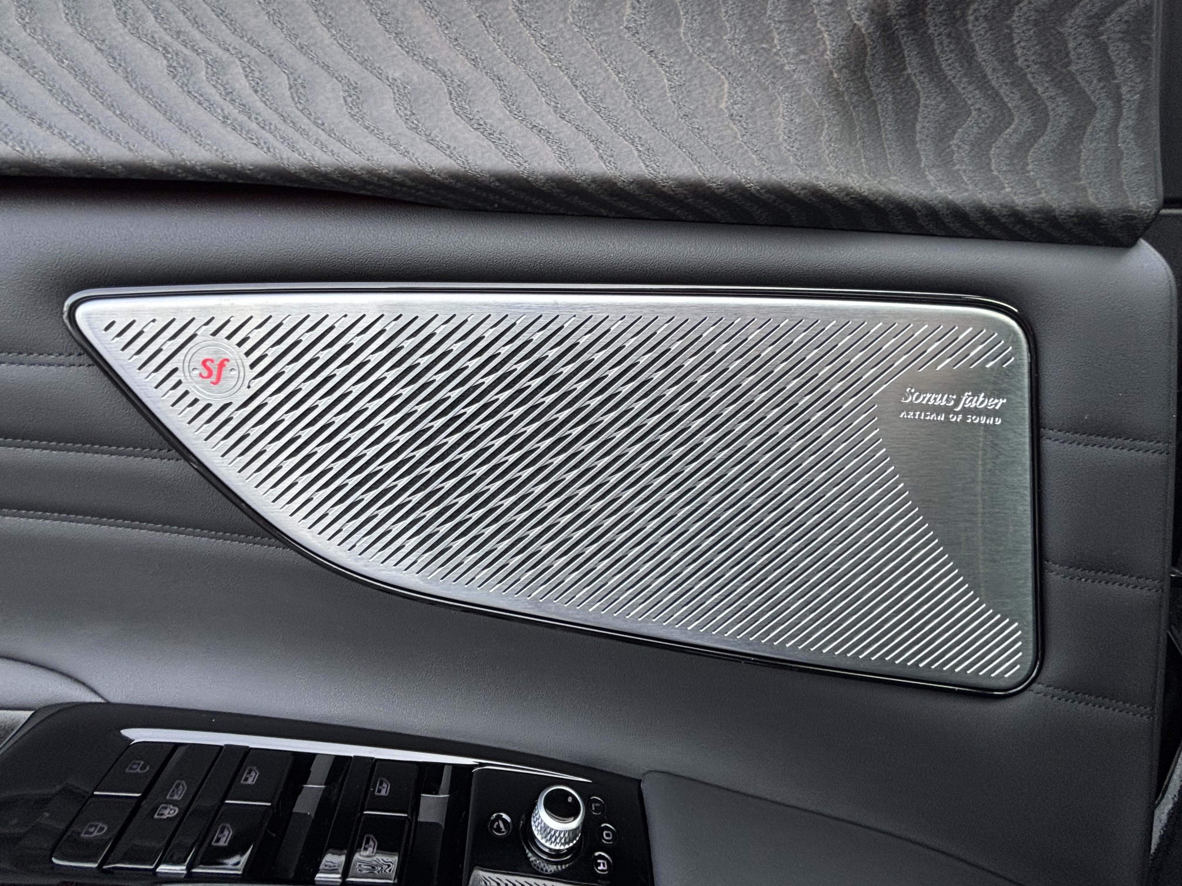 Used 2025 Maserati Grecale Folgore AWD/4WD image 35