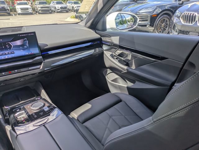 Used 2026 BMW 530i RWD image 15