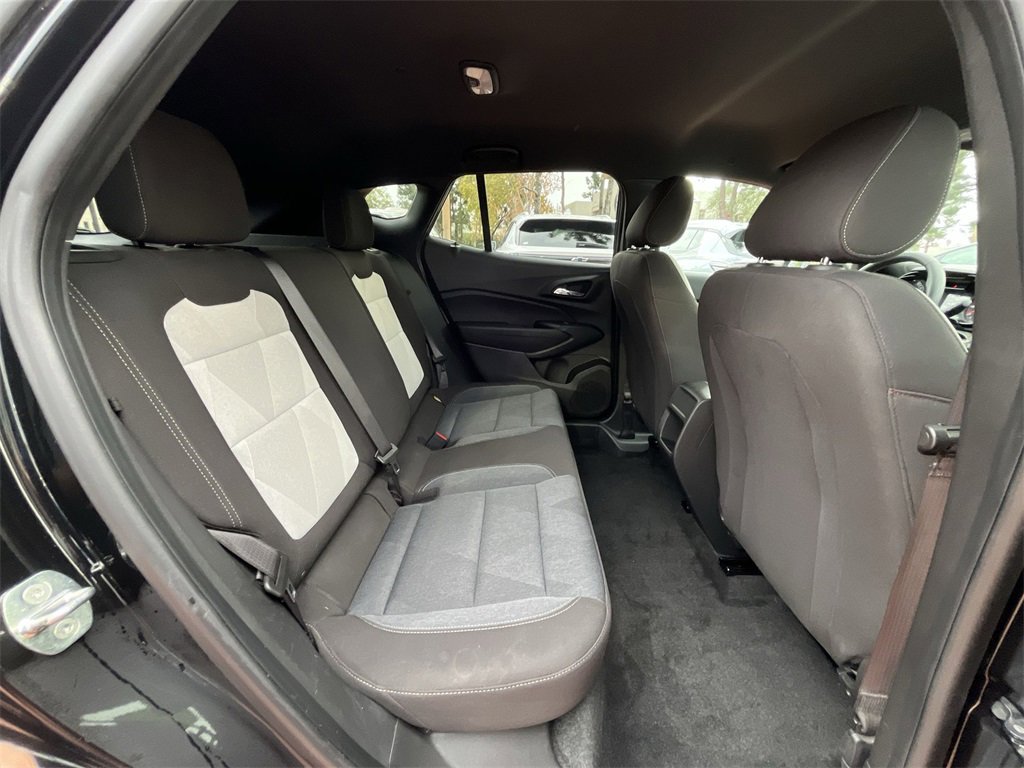 Used 2024 Chevrolet Trax RS w/ Driver Confidence Package image 24