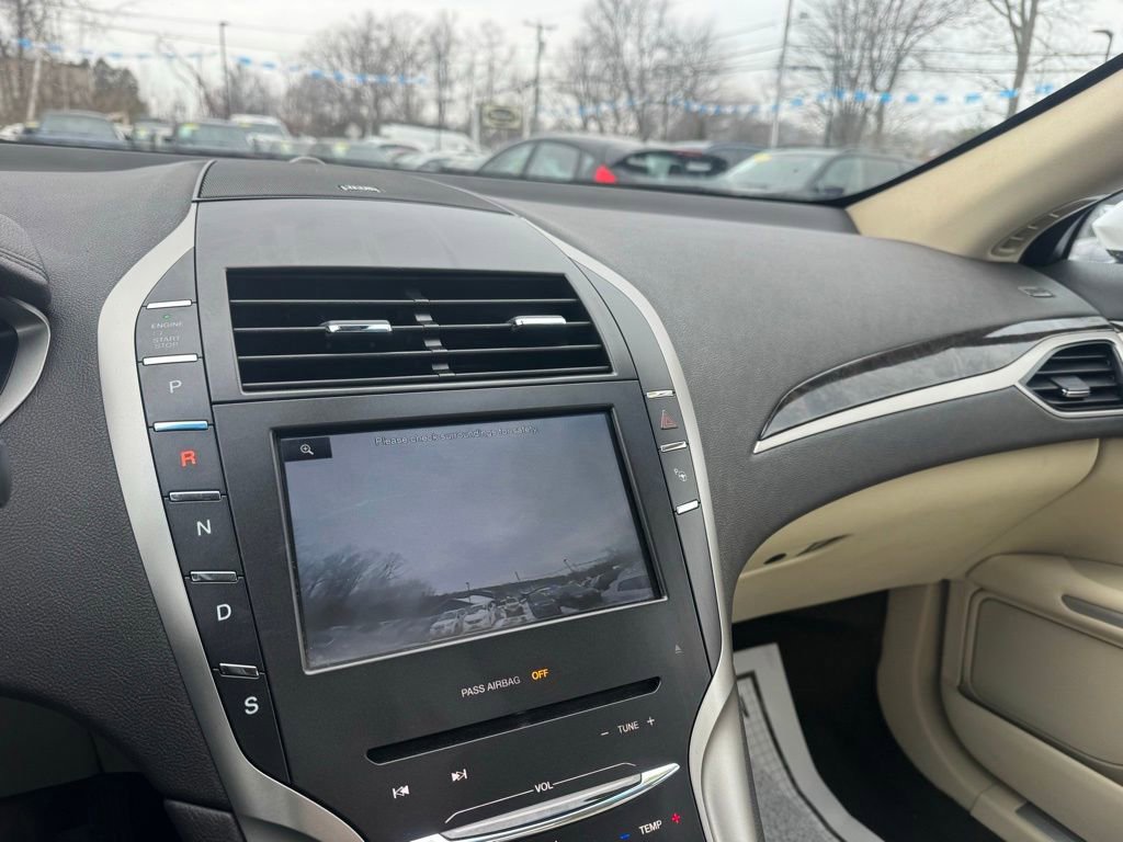 Used 2014 Lincoln MKZ w/ Equipment Group 102A Reserve image 43