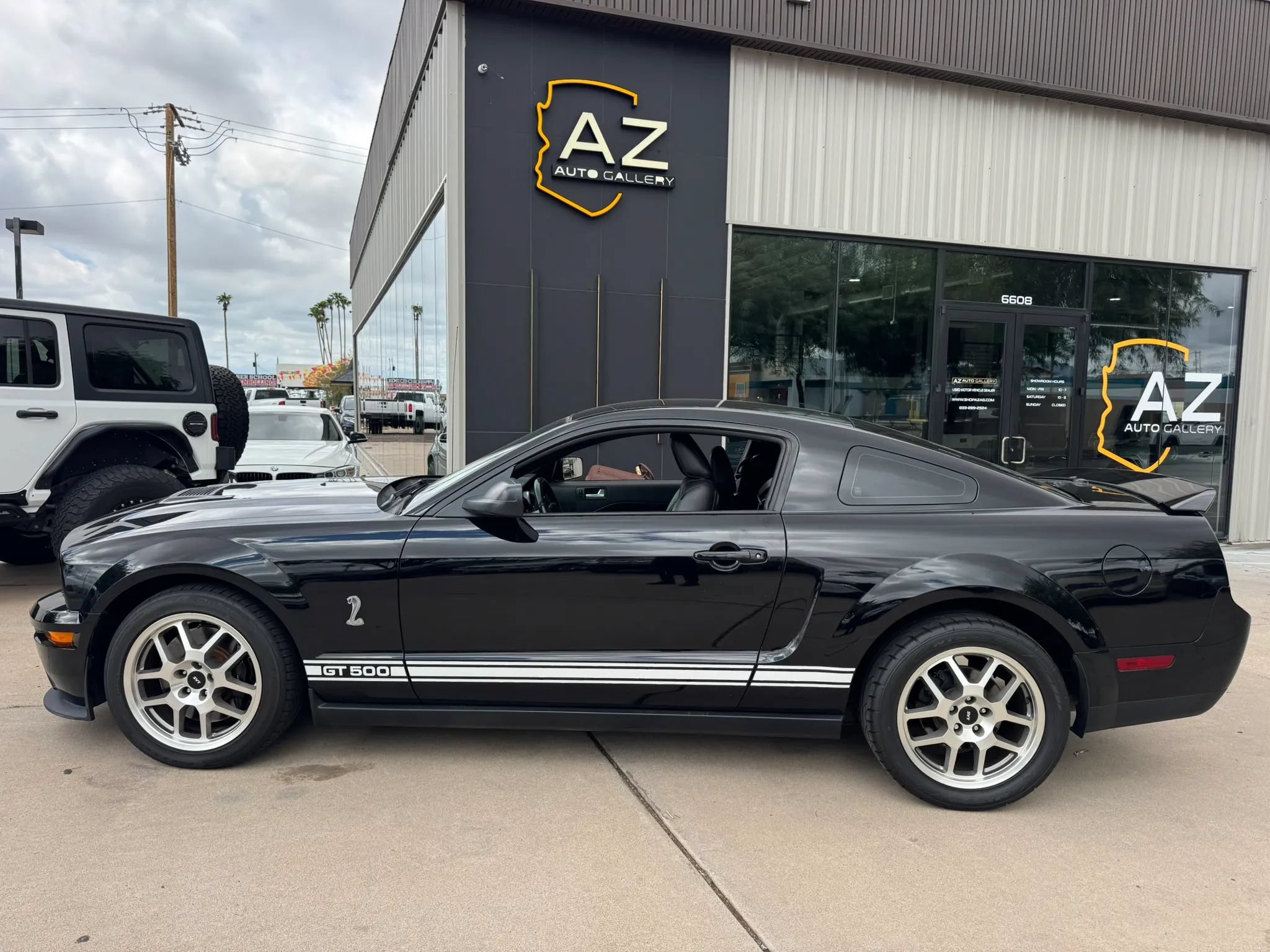 Used 2008 Ford Mustang Shelby GT500 RWD image 8