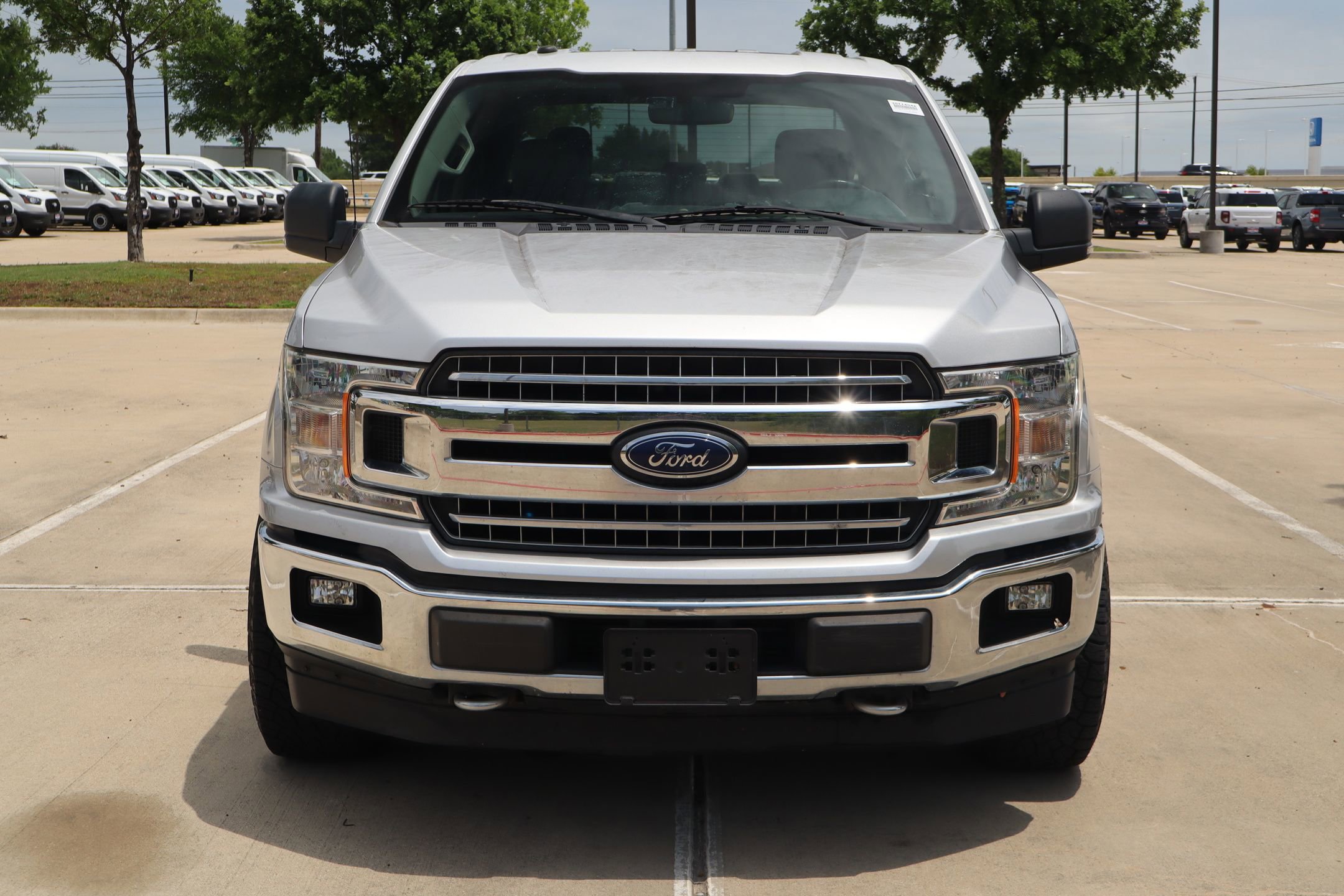 Used 2018 Ford F150 XLT w/ Equipment Group 302A Luxury AWD/4WD image 11