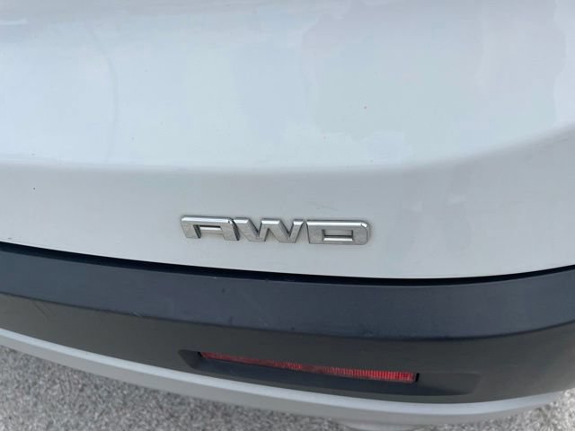 Used 2018 GMC Acadia SLE AWD/4WD image 12