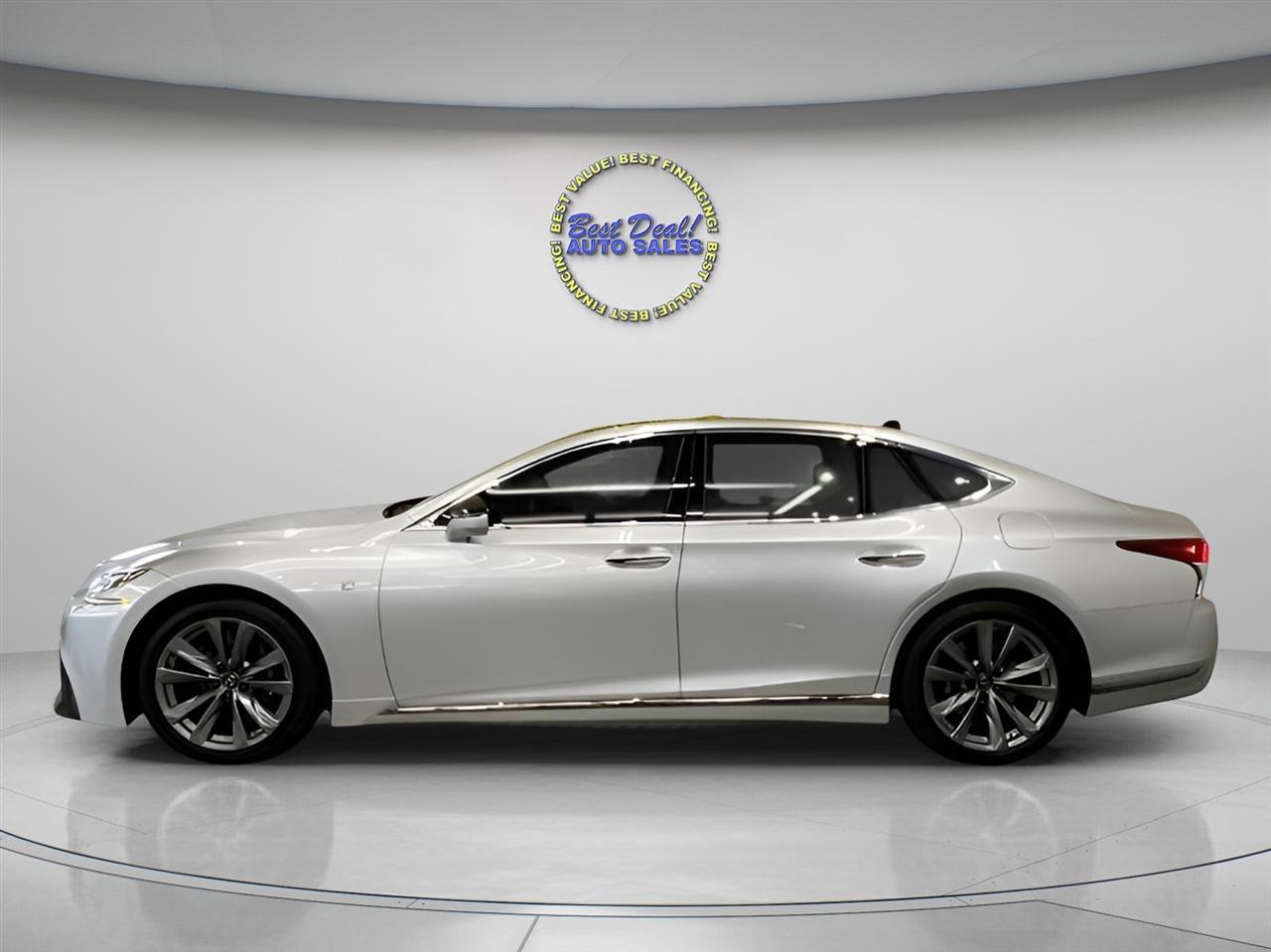 Used 2019 Lexus LS 500 F Sport w/ Accessory Package (Z1) AWD/4WD image 2