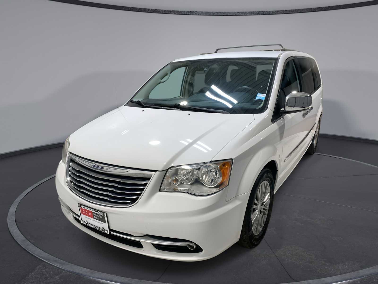 Used 2016 Chrysler Town & Country Touring-L w/ Trailer Tow Group