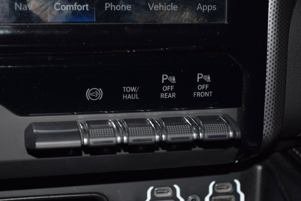 Used 2024 RAM 2500 Limited image 38